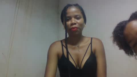 Snapshot of ravomamy chatting on 19, 11, 2025 ravomamy online show from 19, 11, 2025