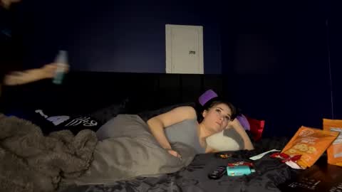 Snapshot of ravyn_nyx chatting on 7, 11, 2025 Ravyn and Nyx online show from 7, 11, 2025