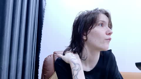 Ray-Ray online show from 8, 4, 2026