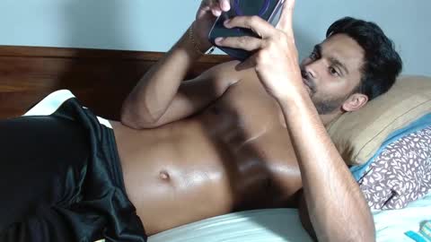 Snapshot of rayannzz chatting on 7, 1, 2025 eyan online show from 7, 1, 2025