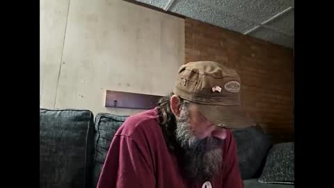 Snapshot of raybob252000 chatting on 16, 10, 2025 raybob252000 online show from 16, 10, 2025