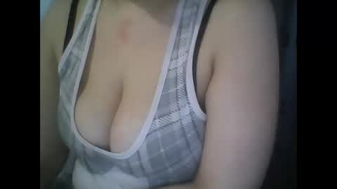 Snapshot of rayday_ chatting on 5, 3, 2025 rayday_ online show from 5, 3, 2025