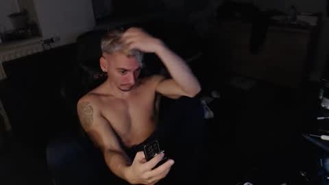 Rayzel online show from 20, 12, 2025