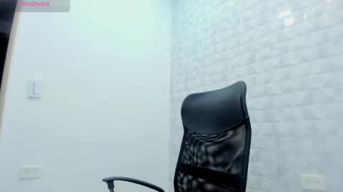 Snapshot of realbadbxtch chatting on 22, 2, 2025 Cattleya Exposito online show from 22, 2, 2025