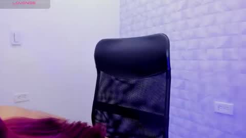 Snapshot of realbadbxtch chatting on 4, 3, 2025 Cattleya Exposito online show from 4, 3, 2025