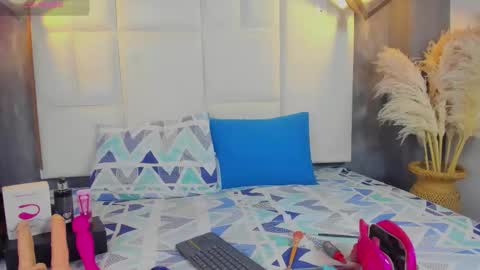 Snapshot of realbadbxtch chatting on 7, 10, 2025 Cattleya Exposito online show from 7, 10, 2025
