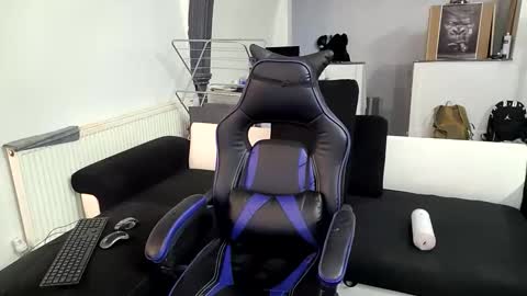 Ask me online show from 10, 9, 2025