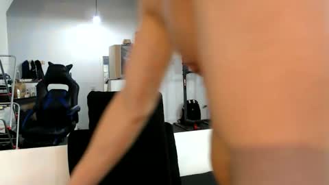 Ask me online show from 11, 11, 2025