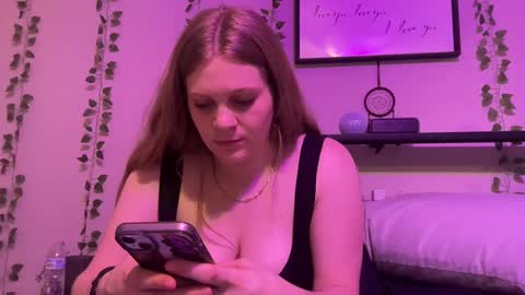 Preston  Stella online show from 28, 1, 2025