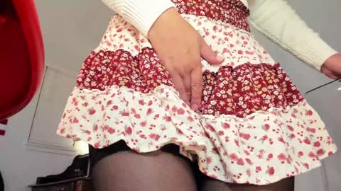 Snapshot of realtoxxxmaria chatting on 9, 11, 2025 Maria Realto online show from 9, 11, 2025