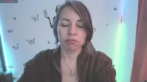 Snapshot of rebbeca09 chatting on 16, 7, 2026 Rebbeca online show from 16, 7, 2026