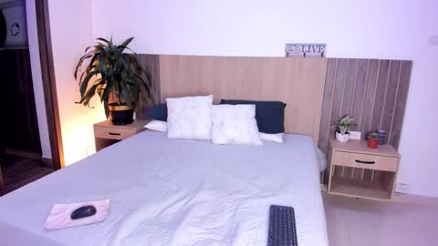 I invite you to my birthday on November 3th  online show from 13, 1, 2026