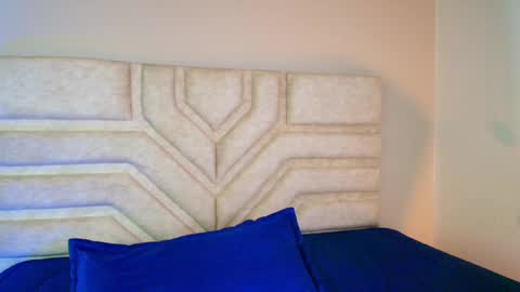 Rebeca Williams online show from 4, 3, 2025