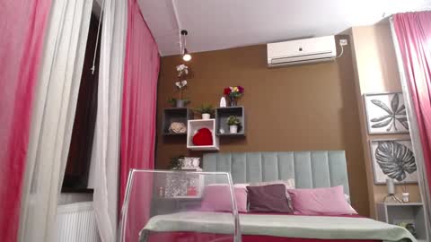 Snapshot of rebecablackx chatting on 14, 1, 2025 rebecablackx online show from 14, 1, 2025