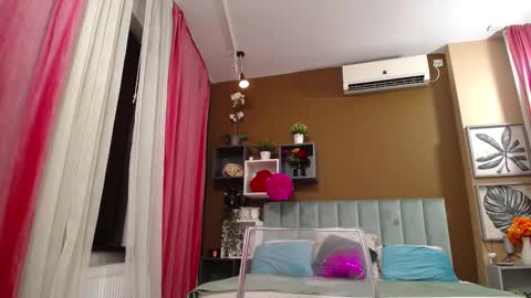 Snapshot of rebecablackx chatting on 18, 2, 2025 rebecablackx online show from 18, 2, 2025