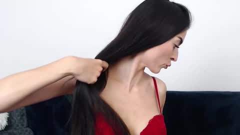 Snapshot of rebecamur chatting on 3, 11, 2025 rebecamur online show from 3, 11, 2025