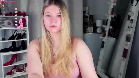 rebecca_____ online show from 11, 2, 2026