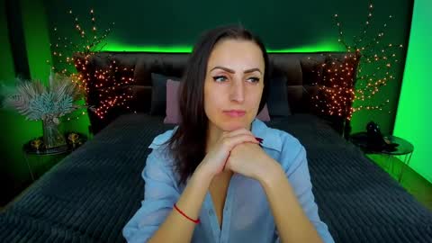 rebecca_diamonds online show from 30, 1, 2025