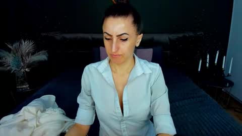 rebecca_diamonds online show from 9, 2, 2026