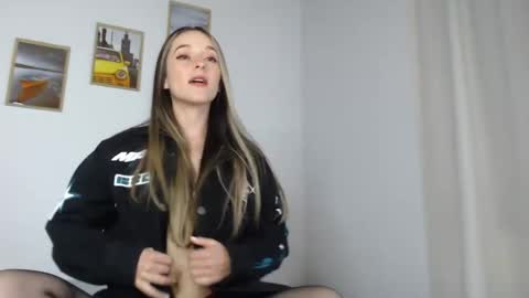 Becca Johnsoon online show from 16, 2, 2025