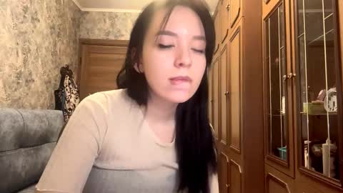 Snapshot of rebeckakirscht chatting on 5, 12, 2025 Sofia online show from 5, 12, 2025