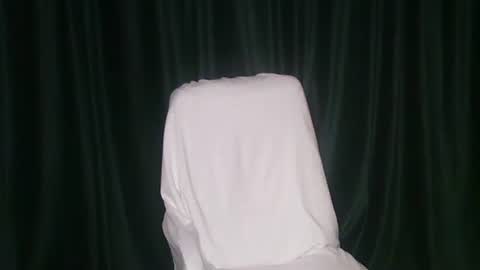 Rebekka  Nelson online show from 18, 4, 2026