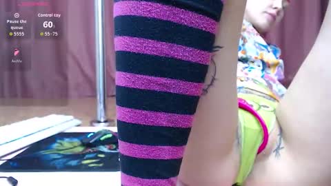 Snapshot of red_fox9595 chatting on 17, 11, 2025 RED FOX online show from 17, 11, 2025