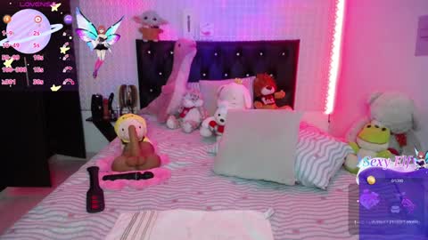 Snapshot of red_girlofficial chatting on 9, 2, 2025 Taliana online show from 9, 2, 2025