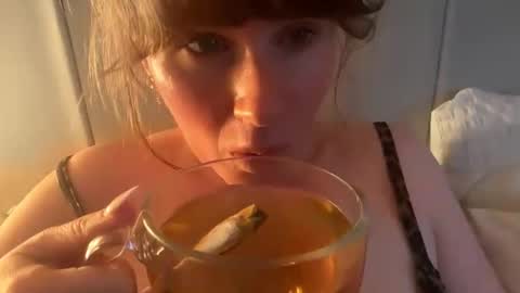 Rosie online show from 27, 4, 2026