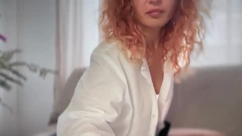 reddgirll online show from 23, 10, 2025