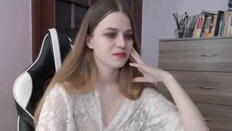 Snapshot of redhead_rabbit chatting on 29, 12, 2024 Lily online show from 29, 12, 2024