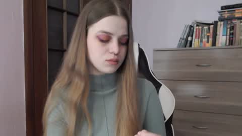 Snapshot of redhead_rabbit chatting on 9, 1, 2025 Lily online show from 9, 1, 2025