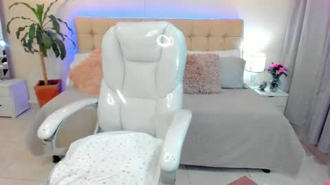 Lupe online show from 10, 1, 2025