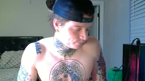 Snapshot of redinthebed chatting on 14, 11, 2025 InkedGinger online show from 14, 11, 2025