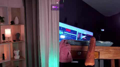 Red Jasmine online show from 19, 6, 2026