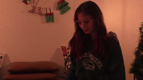 Snapshot of redmeloddy chatting on 26, 12, 2024 Meloddy online show from 26, 12, 2024