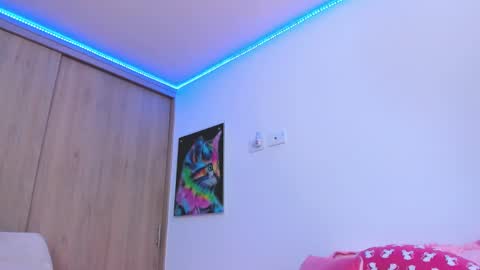 redski77 online show from 25, 2, 2025