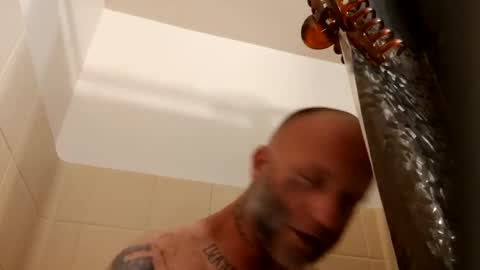 The devil online show from 14, 4, 2026