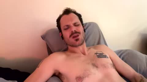 Snapshot of reed_thomas chatting on 31, 12, 2024 Reed Thomas online show from 31, 12, 2024