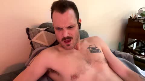 Snapshot of reed_thomas chatting on 5, 2, 2025 Reed Thomas online show from 5, 2, 2025