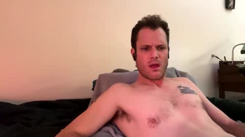 Snapshot of reed_thomas chatting on 15, 12, 2025 Reed Thomas online show from 15, 12, 2025