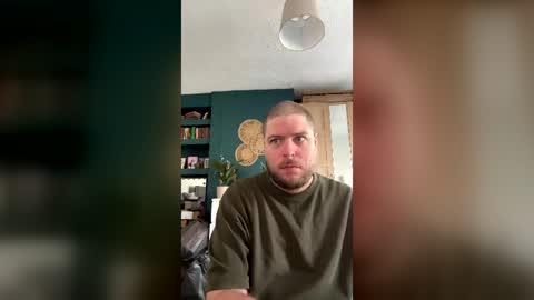Snapshot of reevescrfg chatting on 18, 7, 2026 Boredhorny online show from 18, 7, 2026