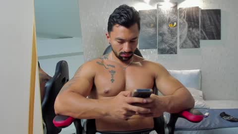 Snapshot of regan_pearson chatting on 12, 12, 2024 Regan online show from 12, 12, 2024