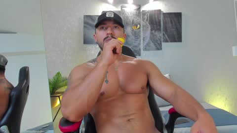 Snapshot of regan_pearson chatting on 15, 12, 2024 Regan online show from 15, 12, 2024