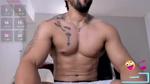 Snapshot of regan_pearson chatting on 10, 10, 2025 Regan online show from 10, 10, 2025