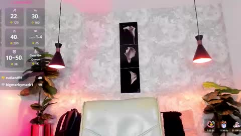 Snapshot of regan_pearson chatting on 13, 11, 2025 Regan online show from 13, 11, 2025