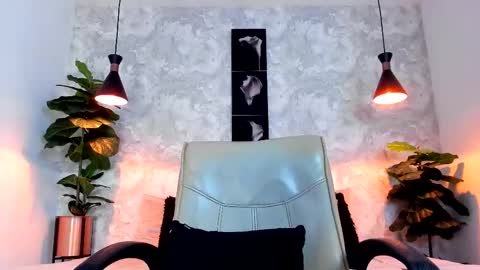 Snapshot of regan_pearson chatting on 26, 11, 2025 Regan online show from 26, 11, 2025