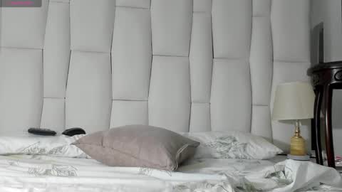 Snapshot of regiina_doll chatting on 11, 2, 2025 regiina_doll online show from 11, 2, 2025