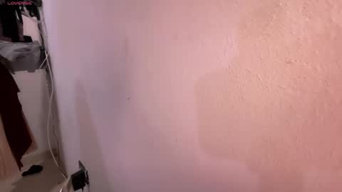 regina_mills_milk online show from 26, 4, 2026