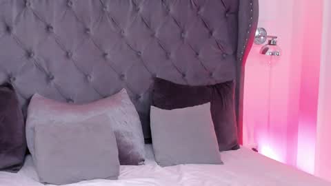 Regina  online show from 18, 1, 2026